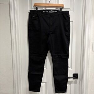 Reitmans Black R Jeans Slim Fit Pants ‘The Signature Soft High Rise’